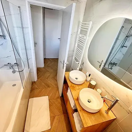 Duplex 3p Sur Port Lägenhet Antibes