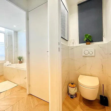 Duplex 3p Sur Port * Antibes